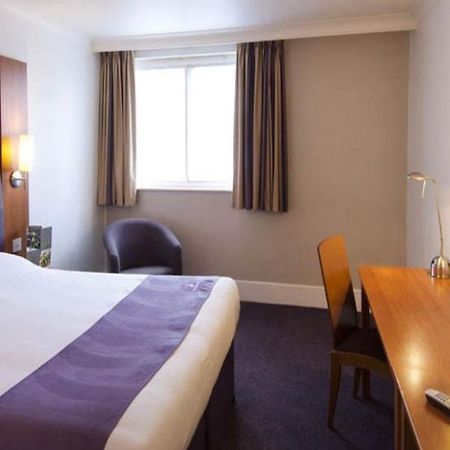 Premier Inn Глостер Екстер'єр фото